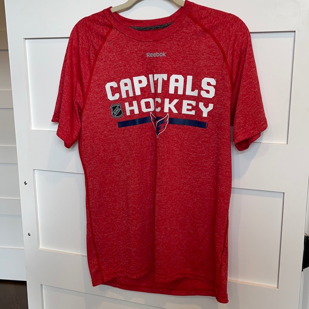 LIKE NEW CAPTIALS SHIRT REEBOK